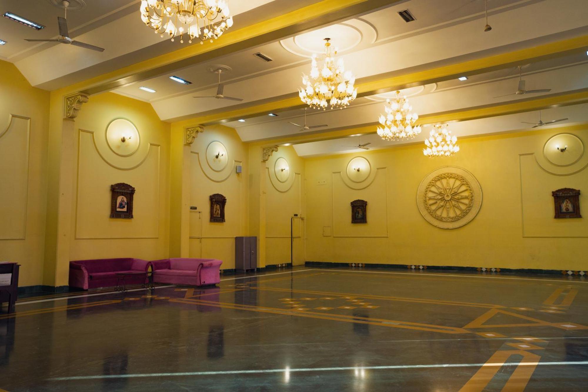 Hotel Girdhar Mahal Indore Luaran gambar