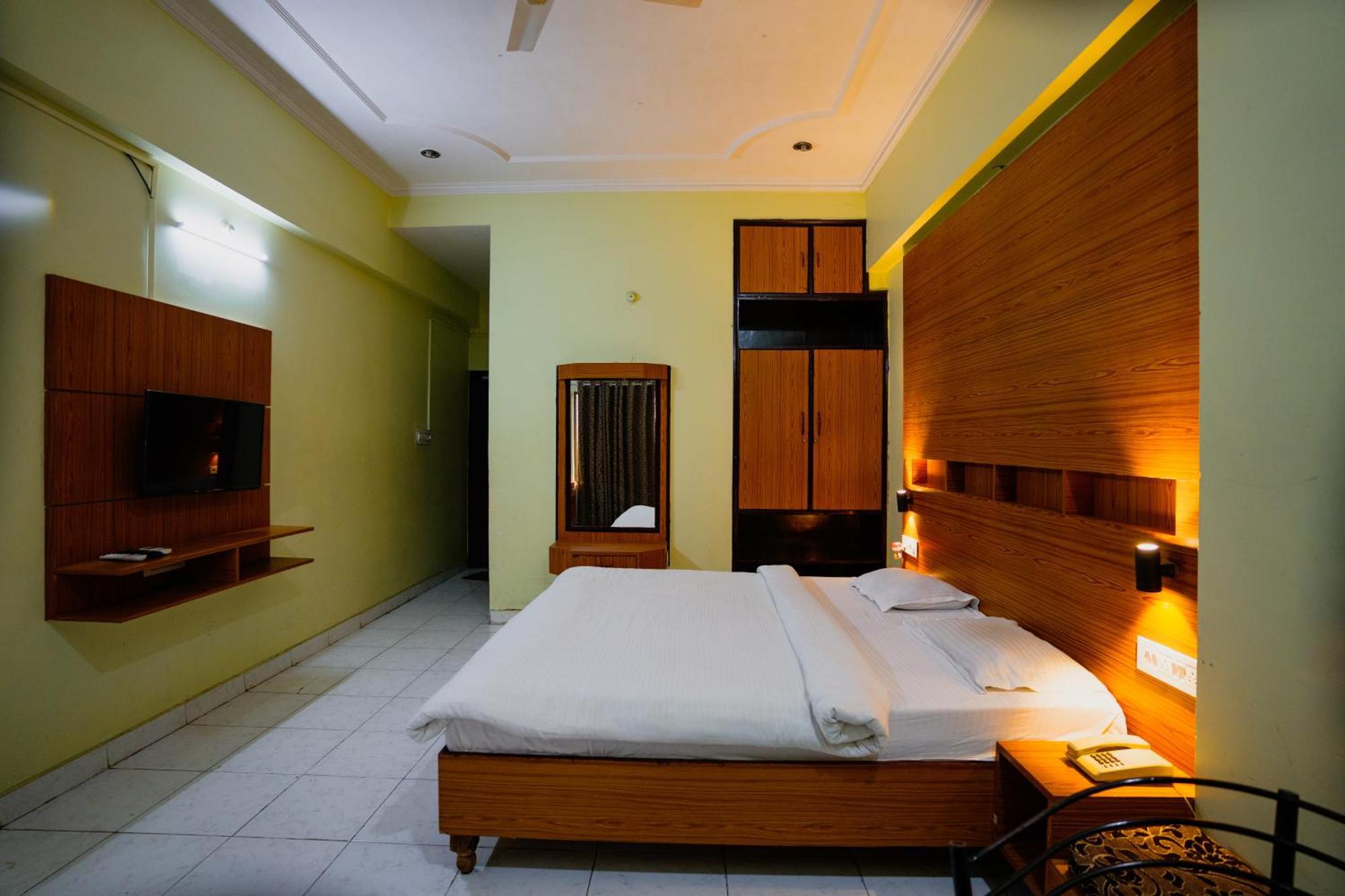 Hotel Girdhar Mahal Indore Luaran gambar