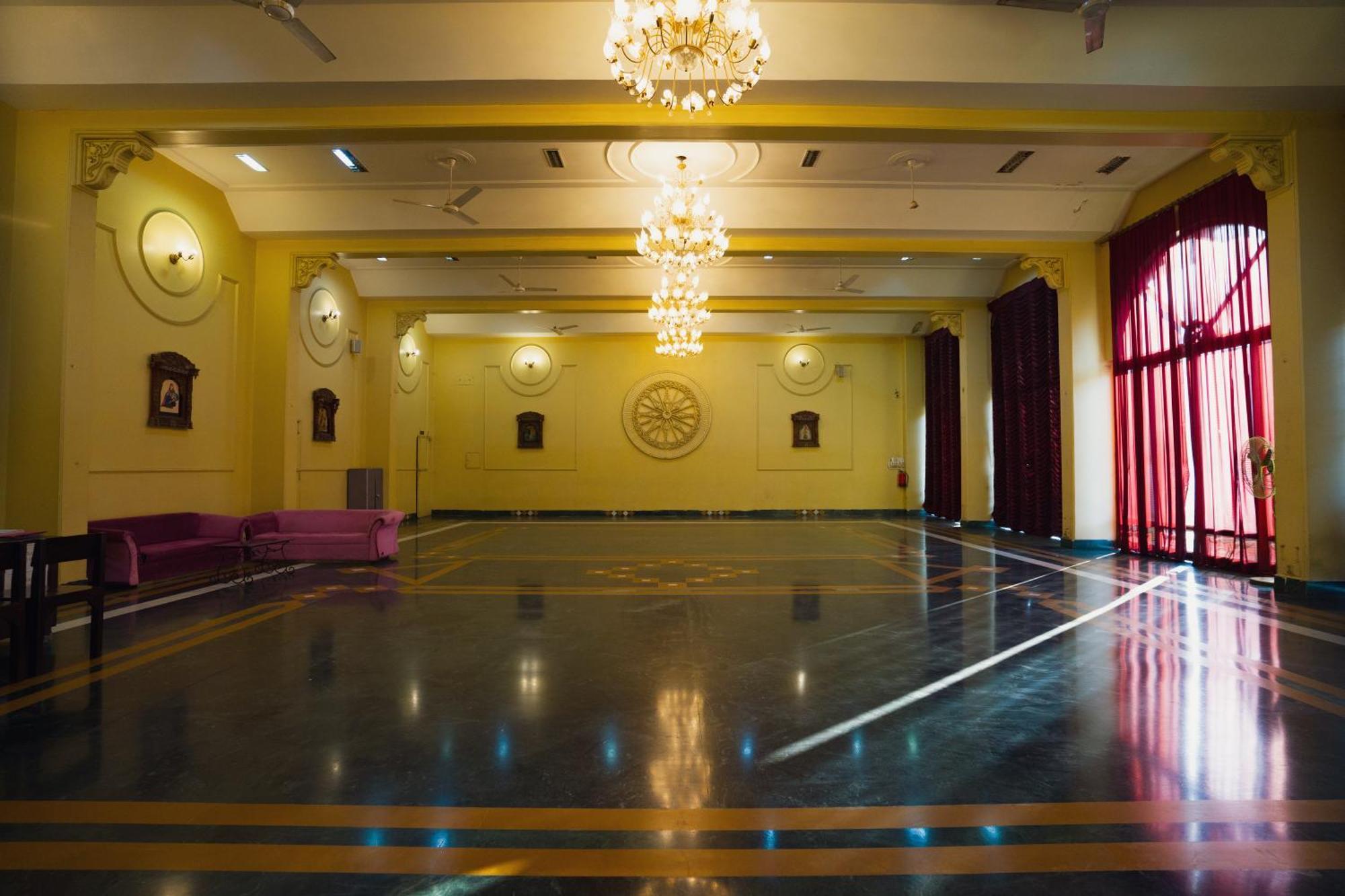 Hotel Girdhar Mahal Indore Luaran gambar