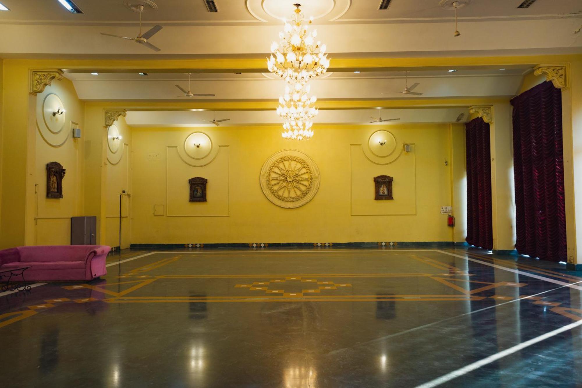 Hotel Girdhar Mahal Indore Luaran gambar