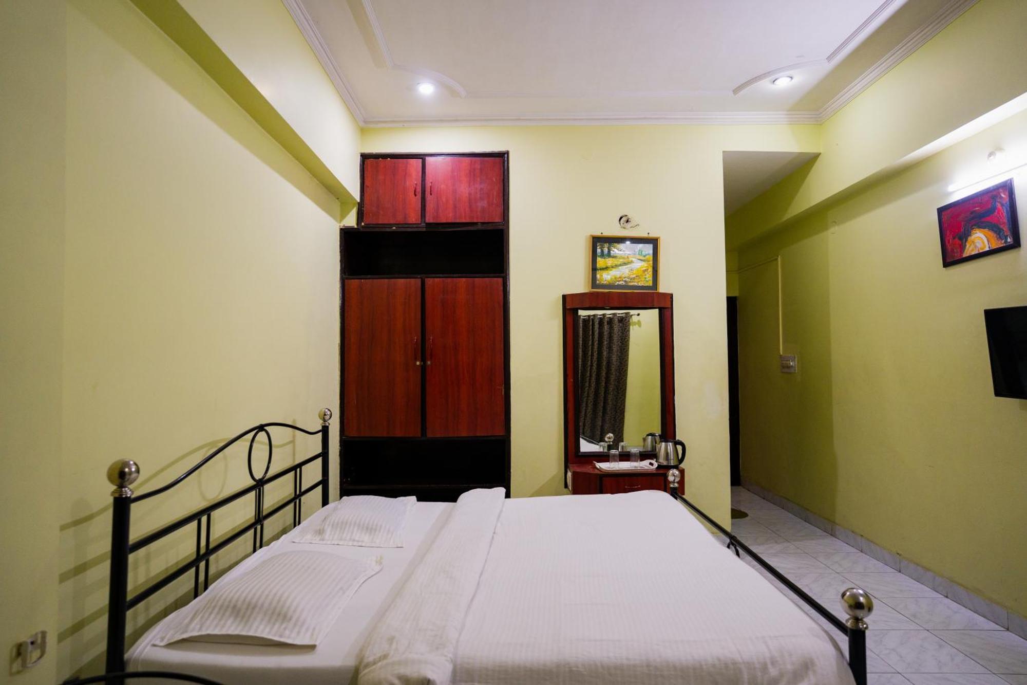 Hotel Girdhar Mahal Indore Luaran gambar