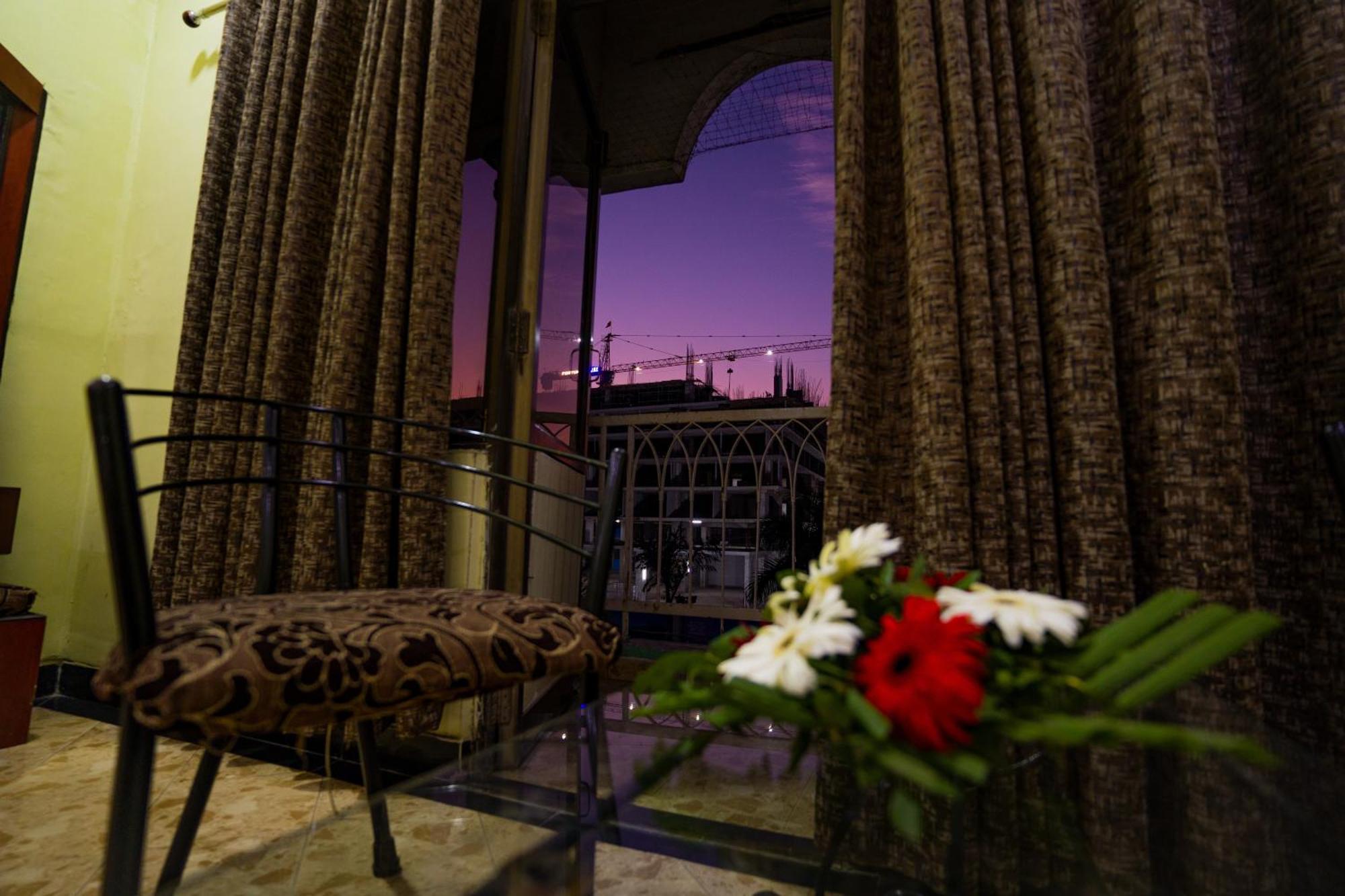 Hotel Girdhar Mahal Indore Luaran gambar