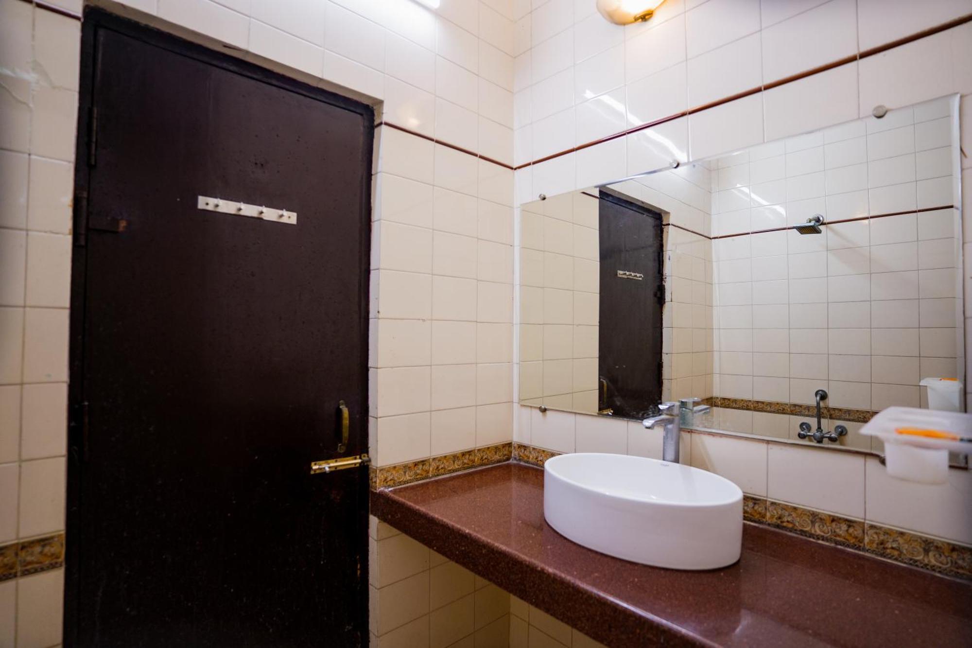 Hotel Girdhar Mahal Indore Luaran gambar