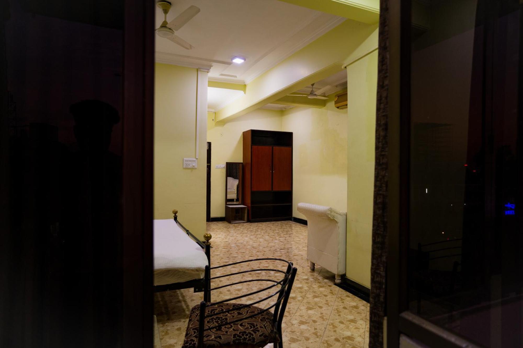 Hotel Girdhar Mahal Indore Luaran gambar