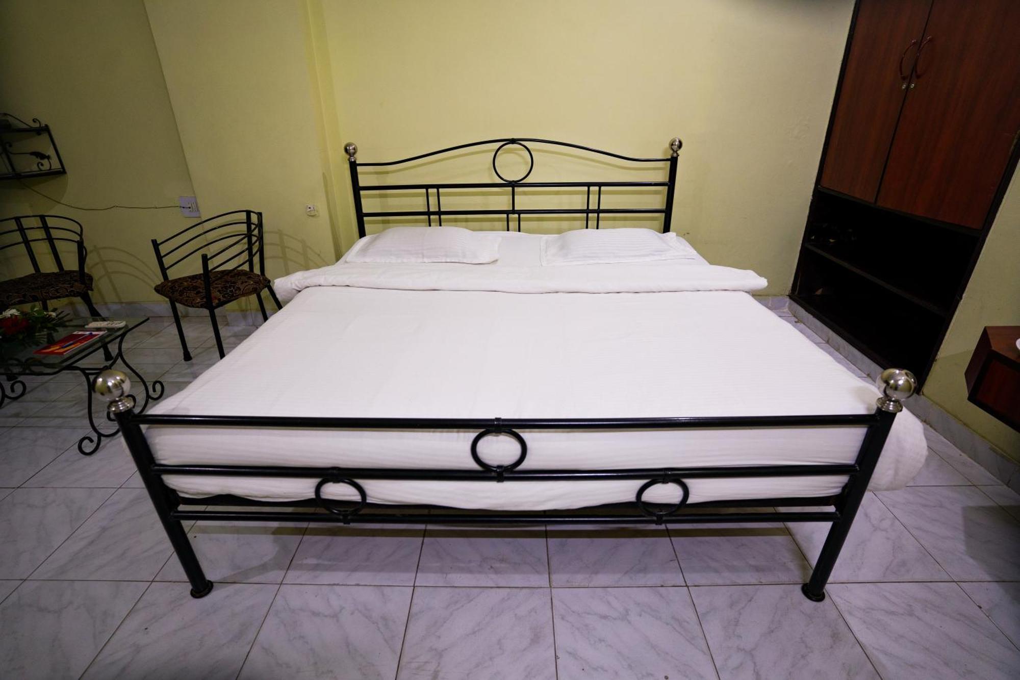 Hotel Girdhar Mahal Indore Luaran gambar